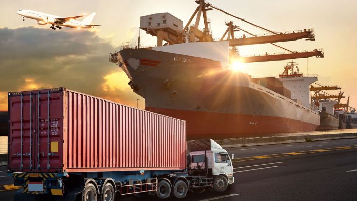 Choosing the Right Shipping Carrier